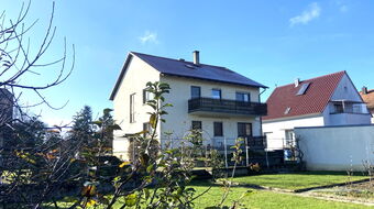 Ansicht Rückseite mit Terrasse
