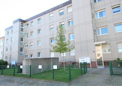 Außenansicht mit Stellplatz
